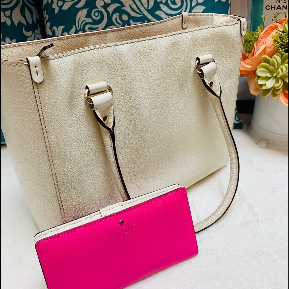 Kate Spade Ivory Leather Bag with Wallet - Picture 11 of 15